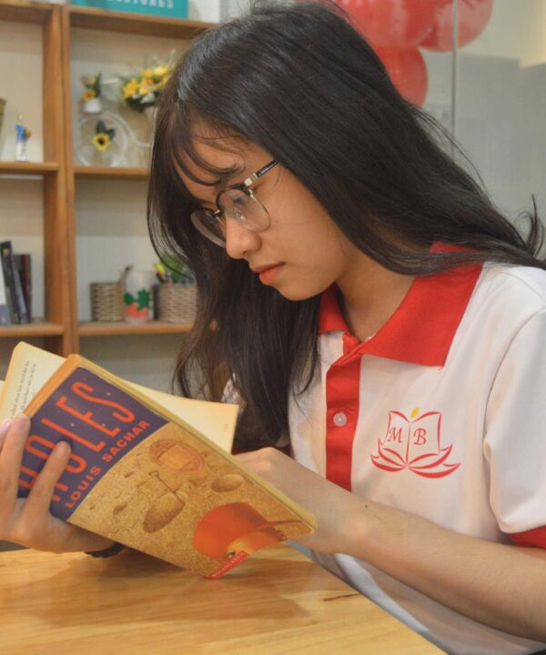 Home_ReadBook_Section_Web Home_ReadBook_Section_Web